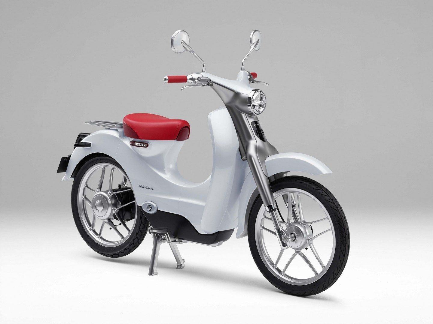 Xe máy điện Honda UBe giá 29 triệu tại Việt Nam tầm hoạt động 80km mỗi  lần sạc  Tuổi Trẻ Online